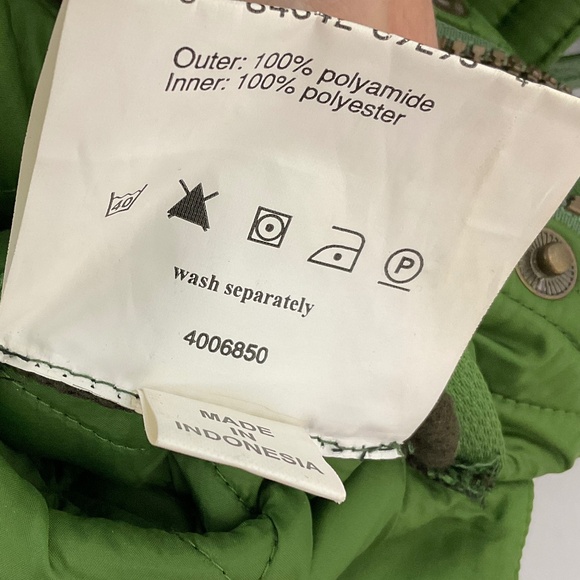 Barbour Women's International Polarquilt Jacket - Picture 7 of 12